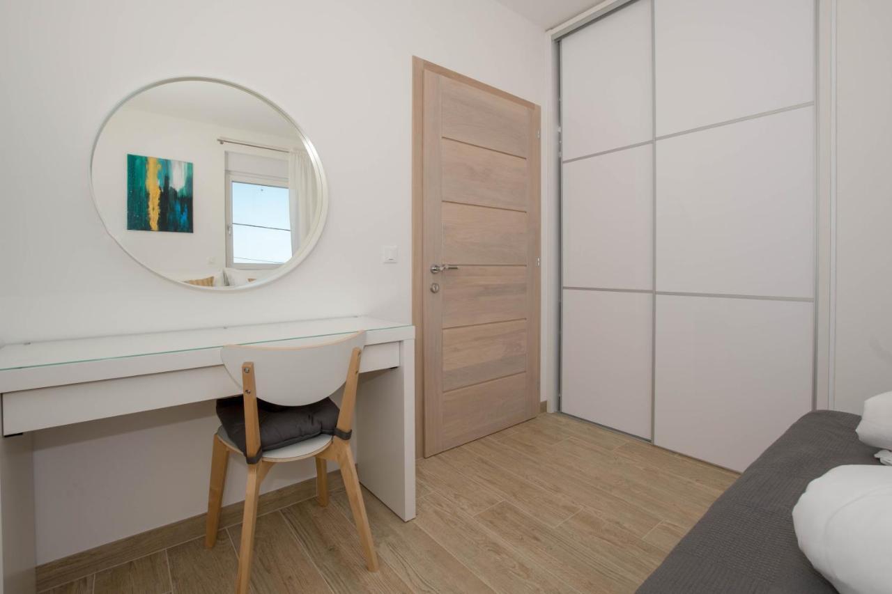 Apartments Moon Dramalj Extérieur photo